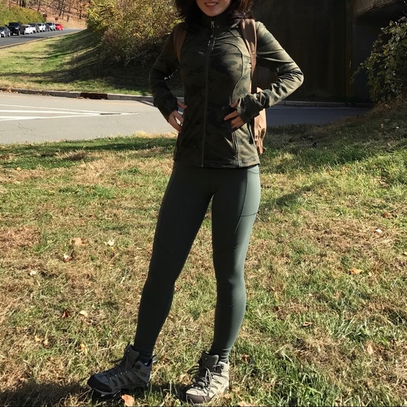 athleta excursion tight